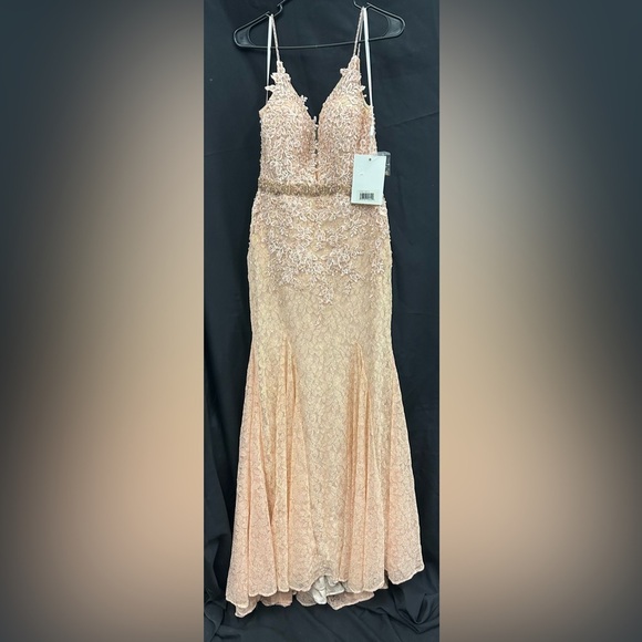 Mac Duggal 79341 NWT Flawed Godet Skirt Lace Dress - Picture 4 of 8